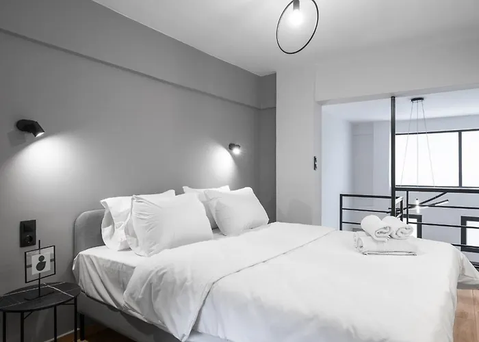 Railway Lofts, Nilie Hospitality Mgmt Soluň
